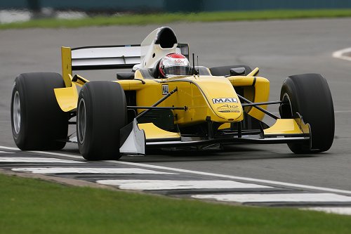 Fauzy snel op Donington Park